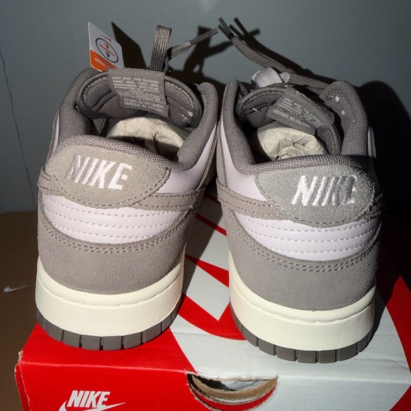 Nike Dunk Low Mens - Picture 5 of 8